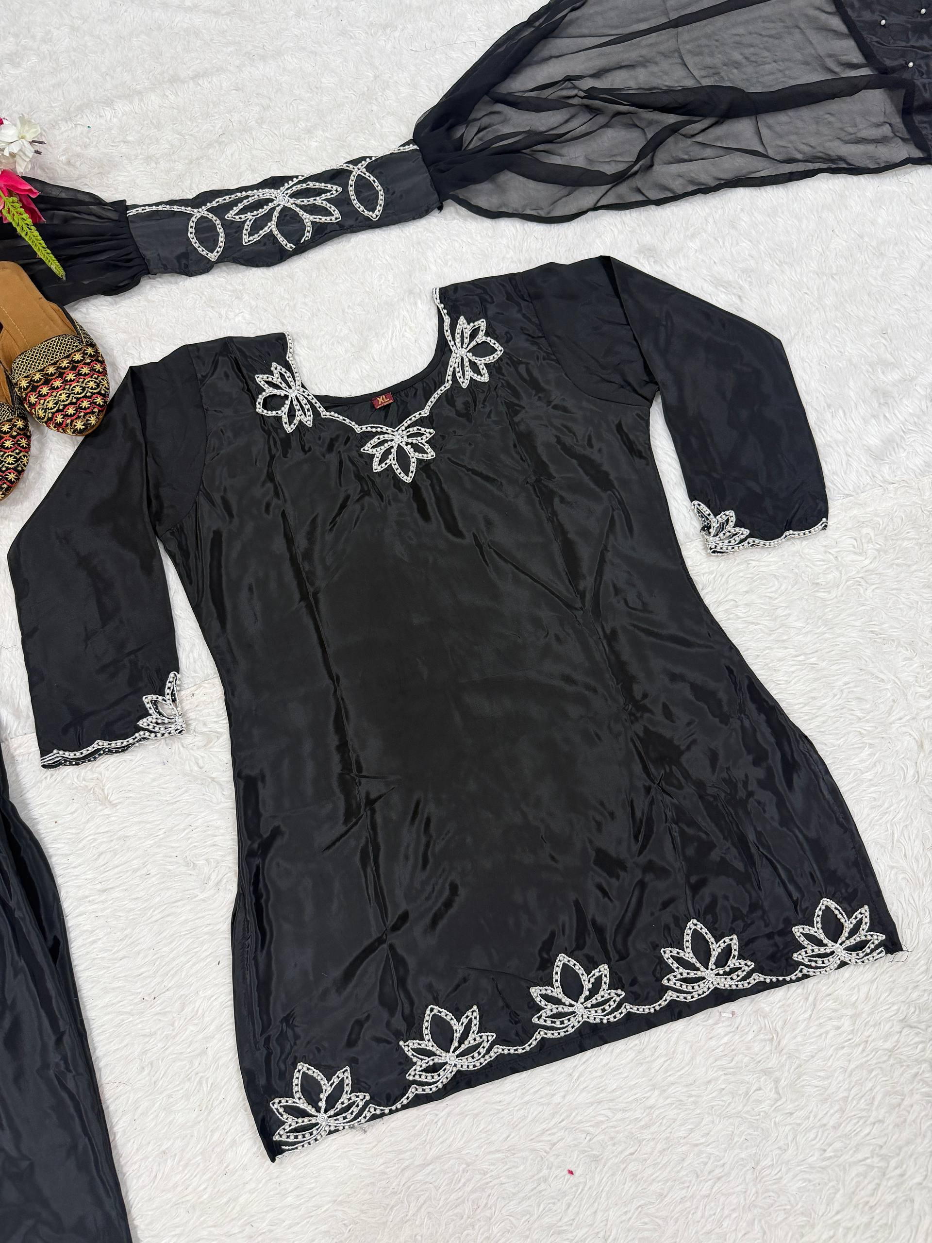 The Midnight Onyx Lotus-Embroidered Silk Set